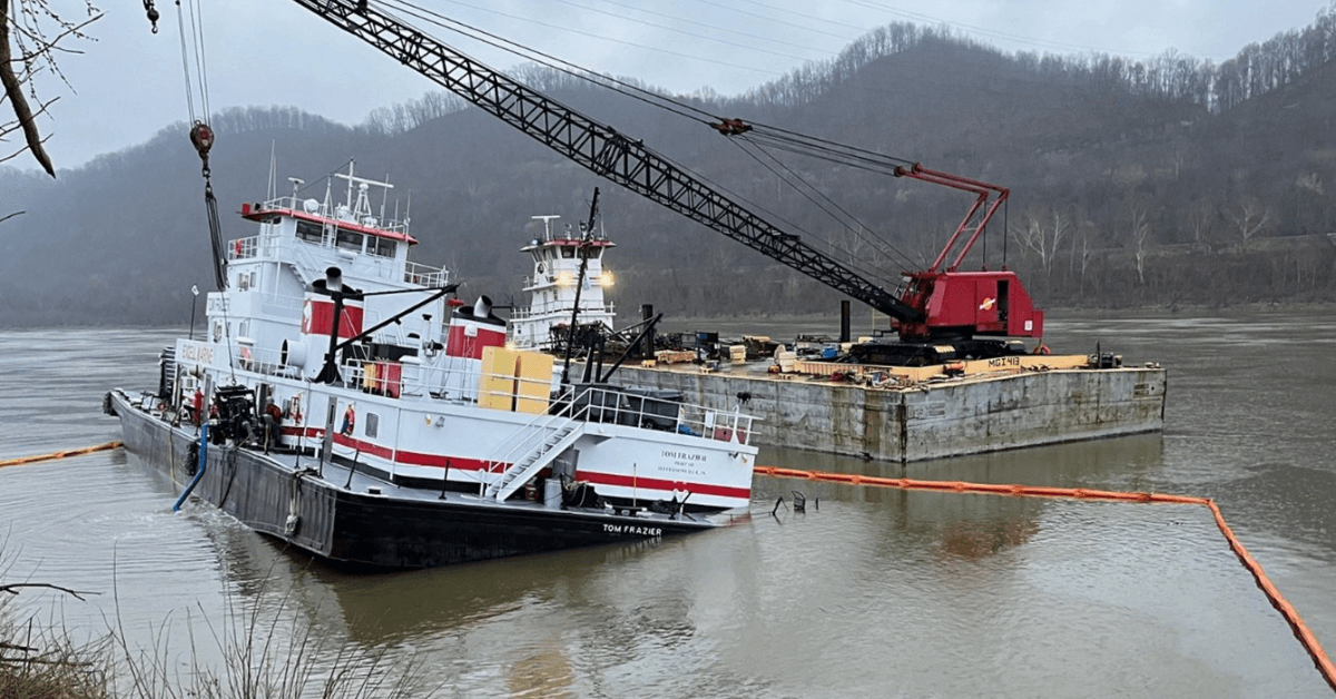 grounded towing vessel