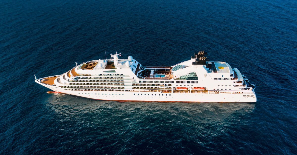 cruise ship