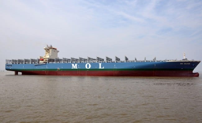 MOL Receives Vessel Speed Reduction Award And Green Flag Award