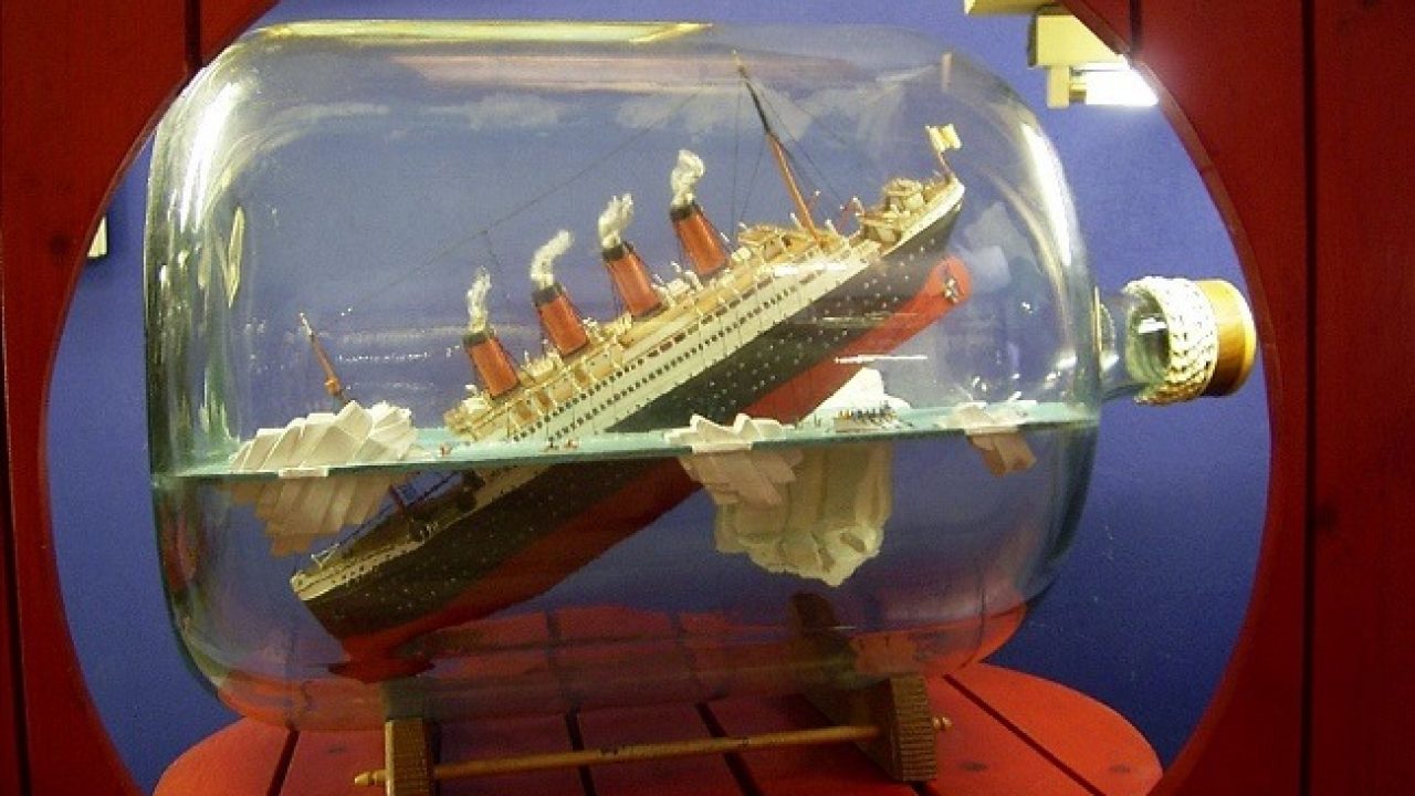 yacht boat Nautical memorabilia wood solid model ship 