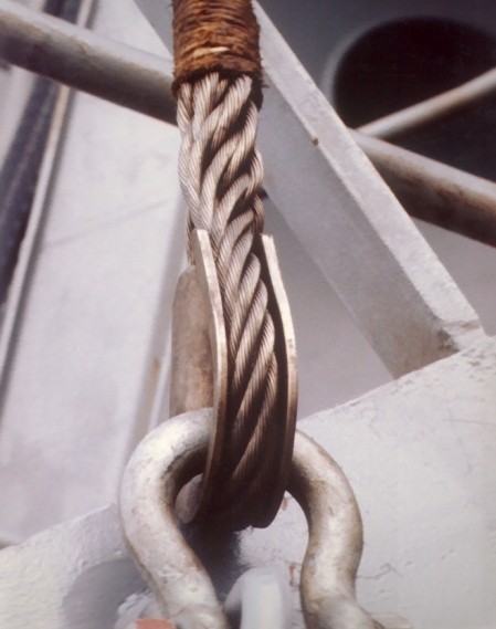 Wire rope eye splice