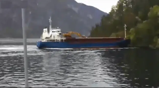 Raw Video : Ship Crashes Into Land