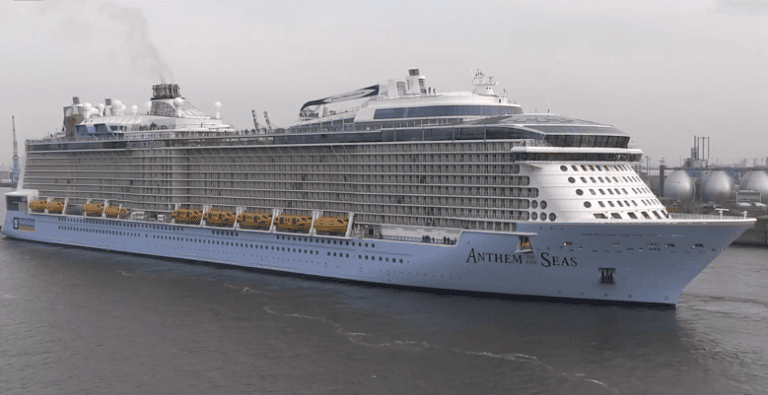 Watch: Anthem Of The Seas Arriving in Hamburg For Docking