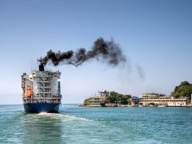 Shipping Industry’s CO2 Footprint Projected To Grow Despite Efficiency Gains