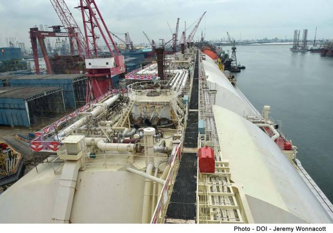 Photos: Malta’s New FSU Armada LNG Mediterrana Gets Ready
