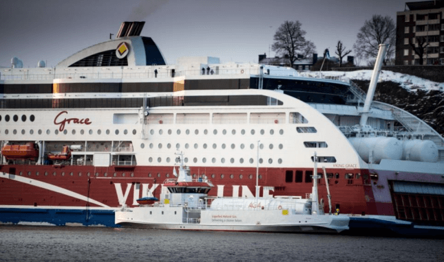 Environmental Pioneer Viking Grace Marks 1,000 LNG Bunkerings