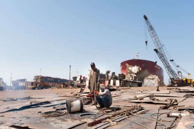 Gadani Shipbreaking, Pakistan
