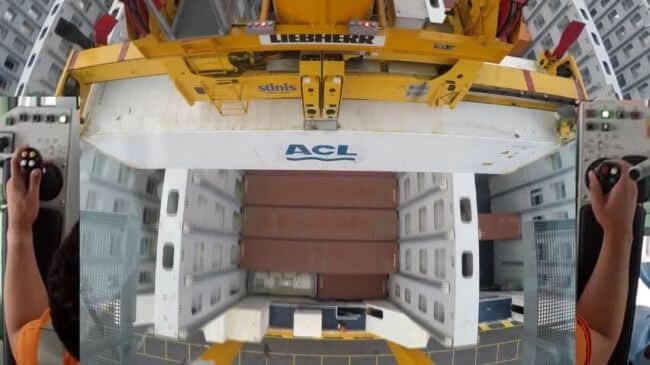 Watch: Loading A Big Vessel Using Gantry Crane In Port Of Antwerp