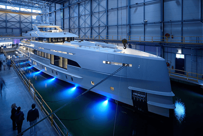world's first yacht