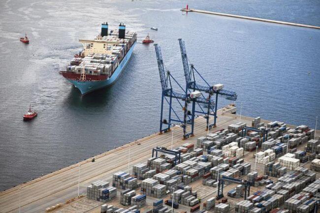 Maersk Line Plans To Reduce CO2 Emissions Per Container Moved By 60% By 2020