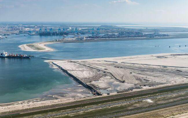 Creation Of New Land For Offshore Center Rotterdam Progressing Smoothly
