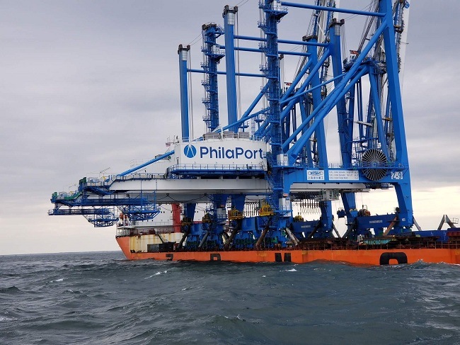Arrival Of Philaport’s Two New Super Post-panamax Cranes On The Final Leg Of Their Journey
