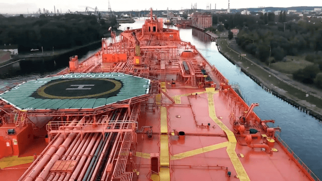 Watch: High-Speed Timelapse Of Navion Oslo Arriving At Remontowa Yard