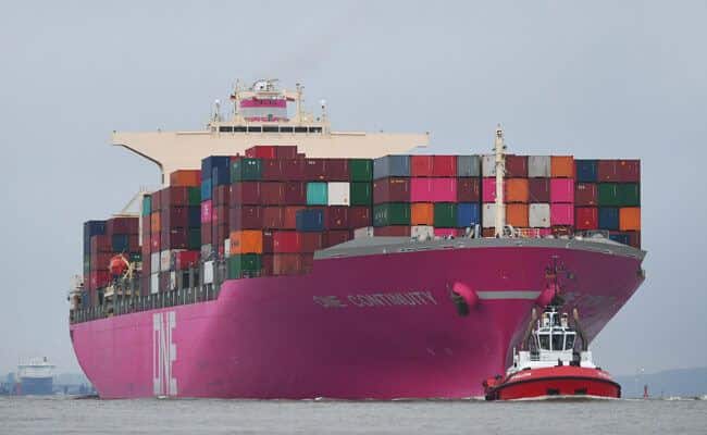ONE_containership_hamburg port