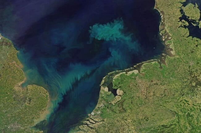 Study: Much Of The Surface Ocean Will Shift In Color By End Of 21st Century