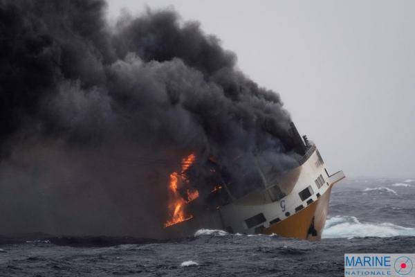 ConRo Vessel Grande America Sinks In Bay Of Biscay [PHOTOS]