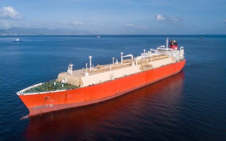 UK Dockers Deny ‘Russian Gas’ LNG Tankers From Unloading