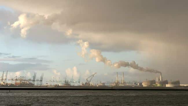 Rotterdam industry produces less CO2 in 2018