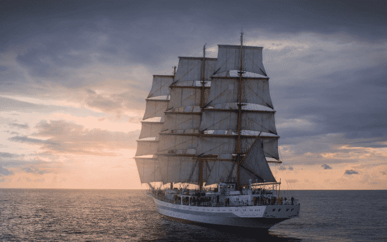 5 Biggest and Magnificent Sailing Ships of All Time