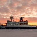 How To Park A Ship In Ice_Polarstern_ZentraleArktis_058_SHendricks