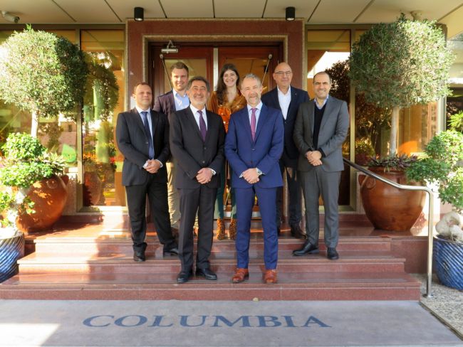Columbia Shipmanagement Ltd and the Cyprus Marine and Maritime Institute Sign MOU for Launch of Digital Waves Project