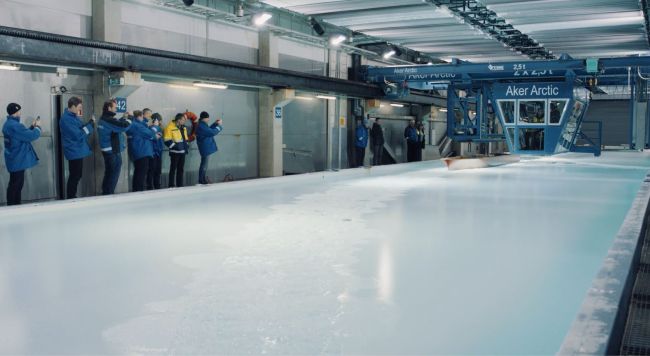 ice_testing world's largest lng roro aker arctic wallenius