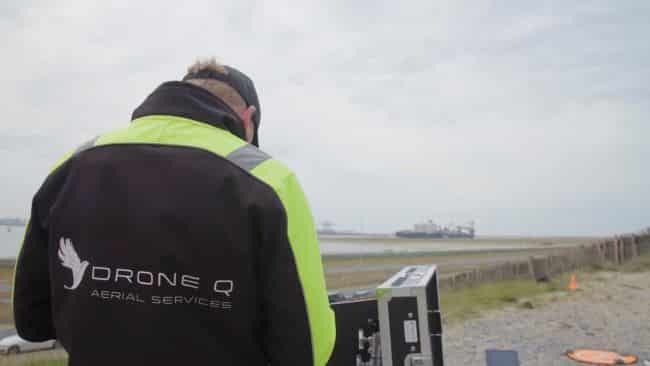 Le plus grand navire du monde reçoit la première livraison de drones