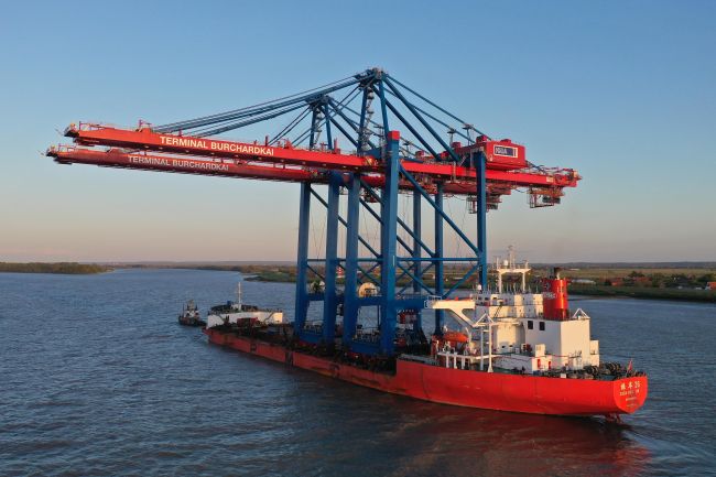 Photos: HHLA CTB Welcomes Two Additional Container Gantry Cranes