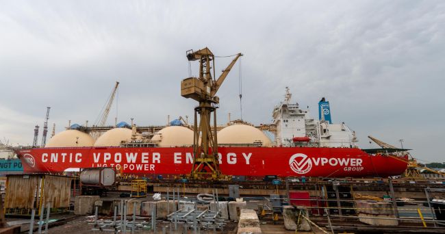 Synergy Group Successfully Completes LNG Carrier-FSU Conversion