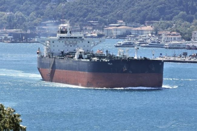 Explosives Found On Anchored Oil Tanker’s Hull In Iraq