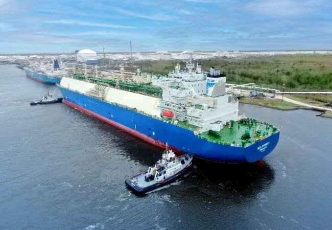 The Seri Everest at Energy Transfer's Nederland Terminal (Photo Business Wire)