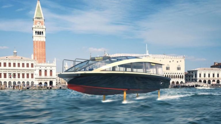 Venice Is Sinking – But Flying Electric Boats Can Be The Solution