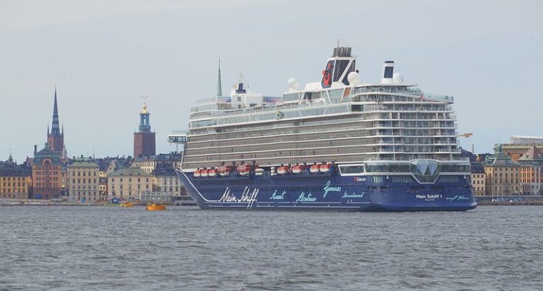 Stockholm Welcomes First Cruise Ship Of The Year