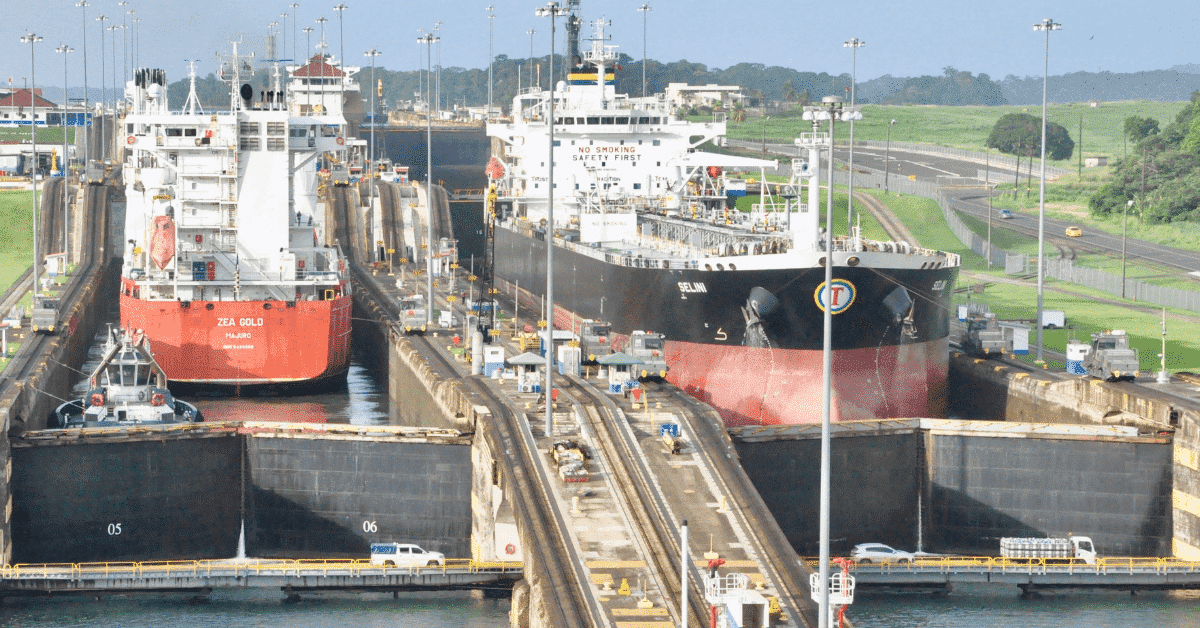 How the Water Locks of Panama Canal Work?