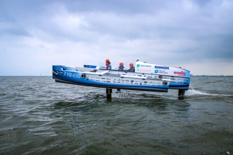 Watch: The World’s First Flying Hydrogen Boat