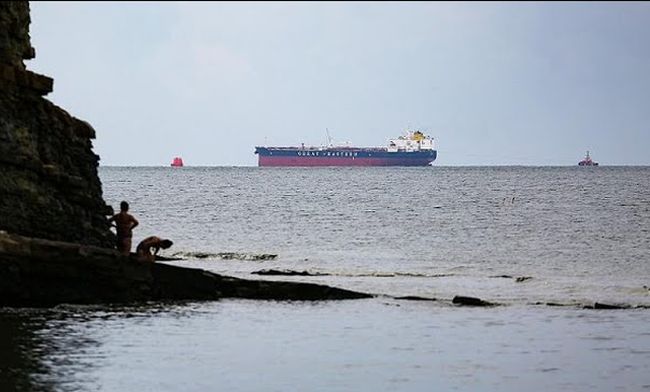 Oil Spill - Black Sea