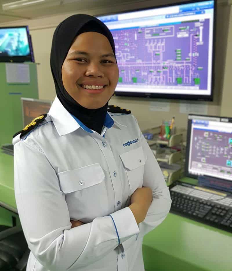 first Malaysian female Master - Captain Eezmaira Sazzea