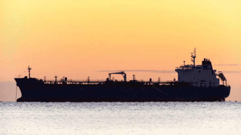 Labuan MMEA Seizes Tanker Vessel With Illegal Crew