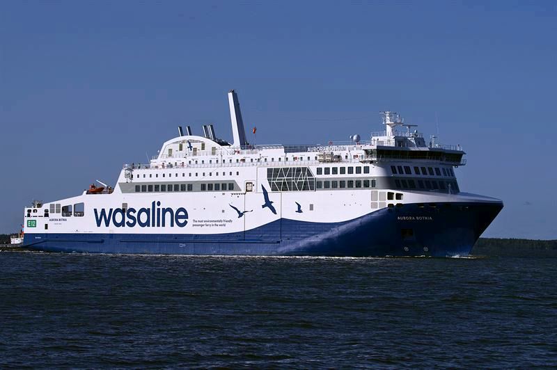 The ‘Aurora Botnia’, Wasaline’s new environmentally-friendly ferry, will be supported with a long-term Wärtsilä Optimised Maintenance Agreement