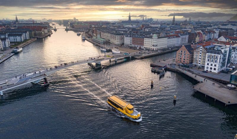 Damen’s all-electric Ferry 2306 E3 nominated for the 2021 KNVTS Ship of the Year Award