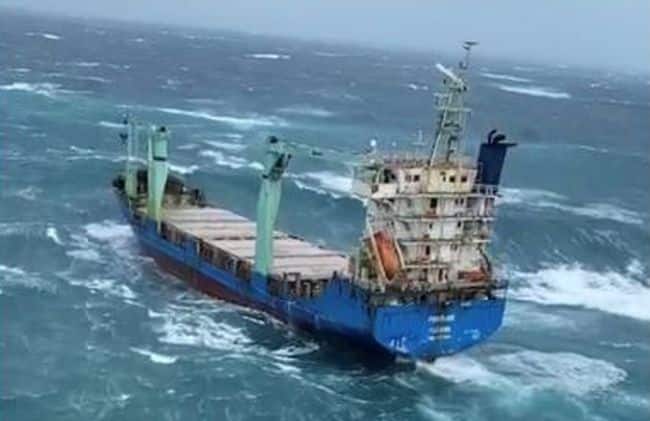 Panamanian Freighter Runs Aground, Crew Members Abandon Cargo Ship