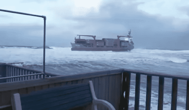 Panama-Flagged Container Vessel ‘Rise Shine’ Ran Aground Near Nakhodka, Russia