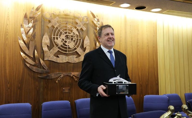 Mr. Paul Sadler with the IMO-International-Maritime-Prize