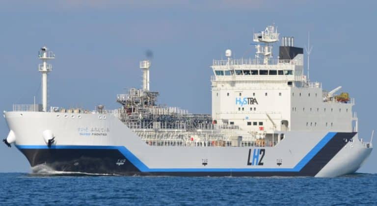 Photos: World’s First Liquefied Hydrogen Carrier Arrives In Australia