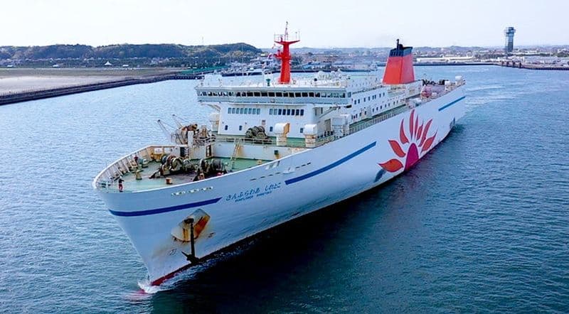 Sunflower Shiretoko, the large coastal car ferry used for the trial of autonomous sailing