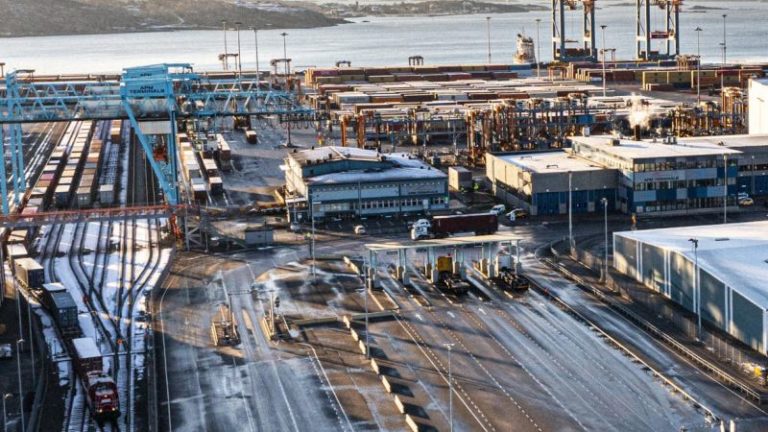 APM Terminals Accelerates Real-Time Data Availability