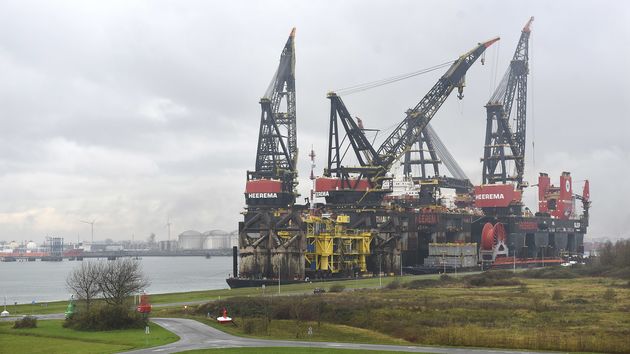 Watch: Heerema’s Offshore Vessels Successfully Plugged In On Shore Power