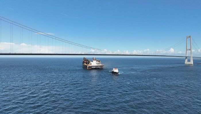 Thialf Crosses The Storebaelt Bridge Heerema Enters The Baltic Sea