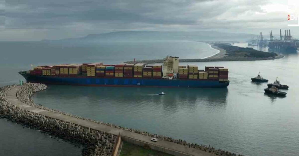Italian Tugs Successfully Refloat A Grounded MSC Container Vessel