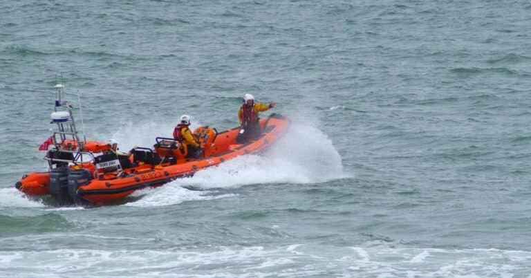 40 Individuals Rescued After Vessel Runs Aground